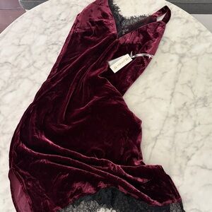 Gold Hawk Burgundy with Black Lace Midi Dress.  *NWT*.    SMALL